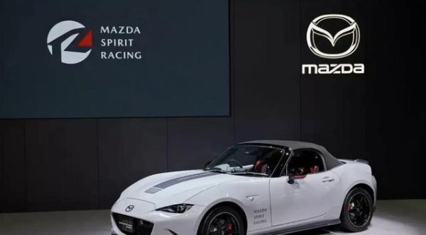 优速配资 日系小型跑车，软顶敞篷+无边框车门，配2.0升发动机，限量200台